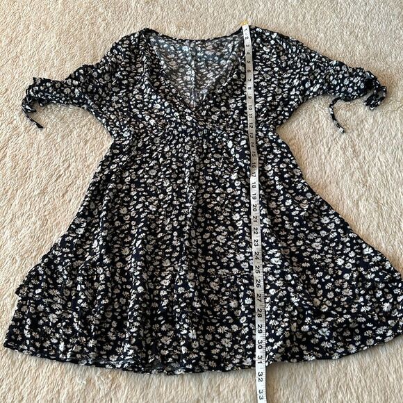 Daisy print sun dress size medium - Picture 6 of 16